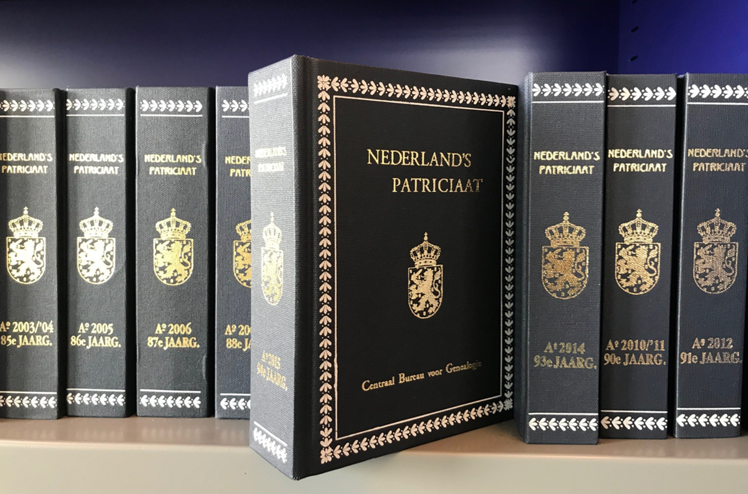 Nederland’s Patriciaat: het ‘Blauwe Boekje’ als spiegel van de Nederlandse elite